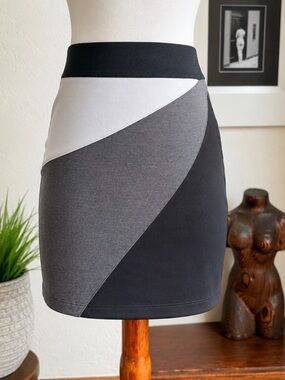 XXI Forever 21 Bodycon Colorblock Mini Skirt | Juniors M/M